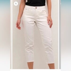 CREAM Cropped Pants in White, Size 26